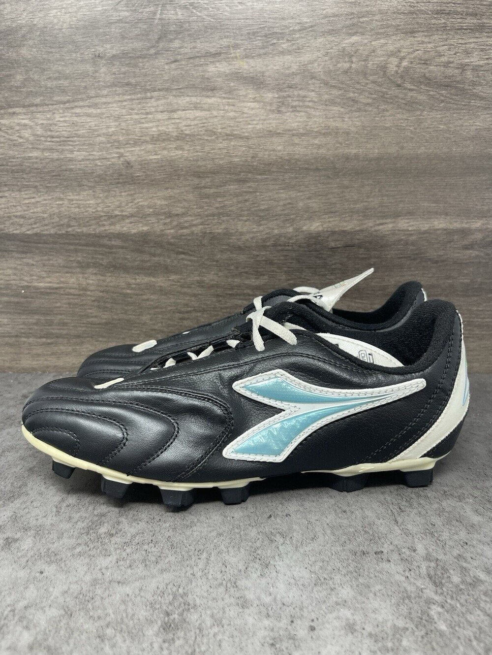 Diadora Capitano Soccer Cleats Womens Size 9.5 Black White Blue